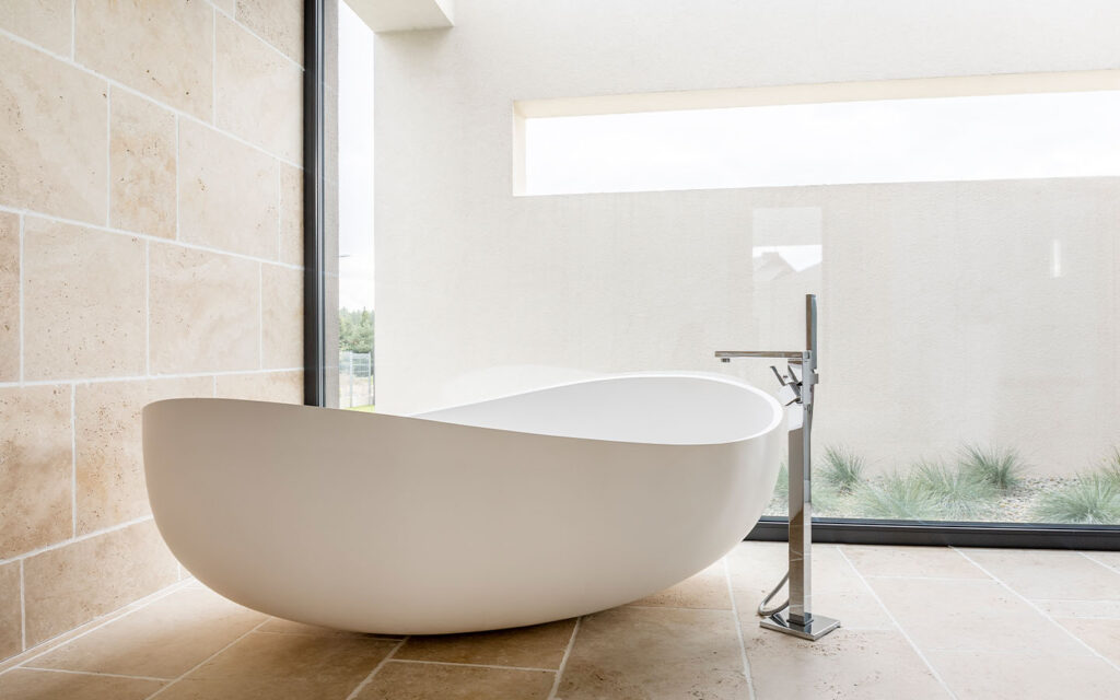 Modern bathroom tub